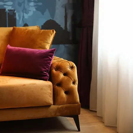 Lofty Exclusive Apartment *